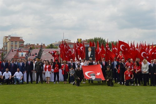 19 Mayıs Atatürk'ü Anma, Gençlik ve Spor Bayramı Coşkuyla Kutlandı.